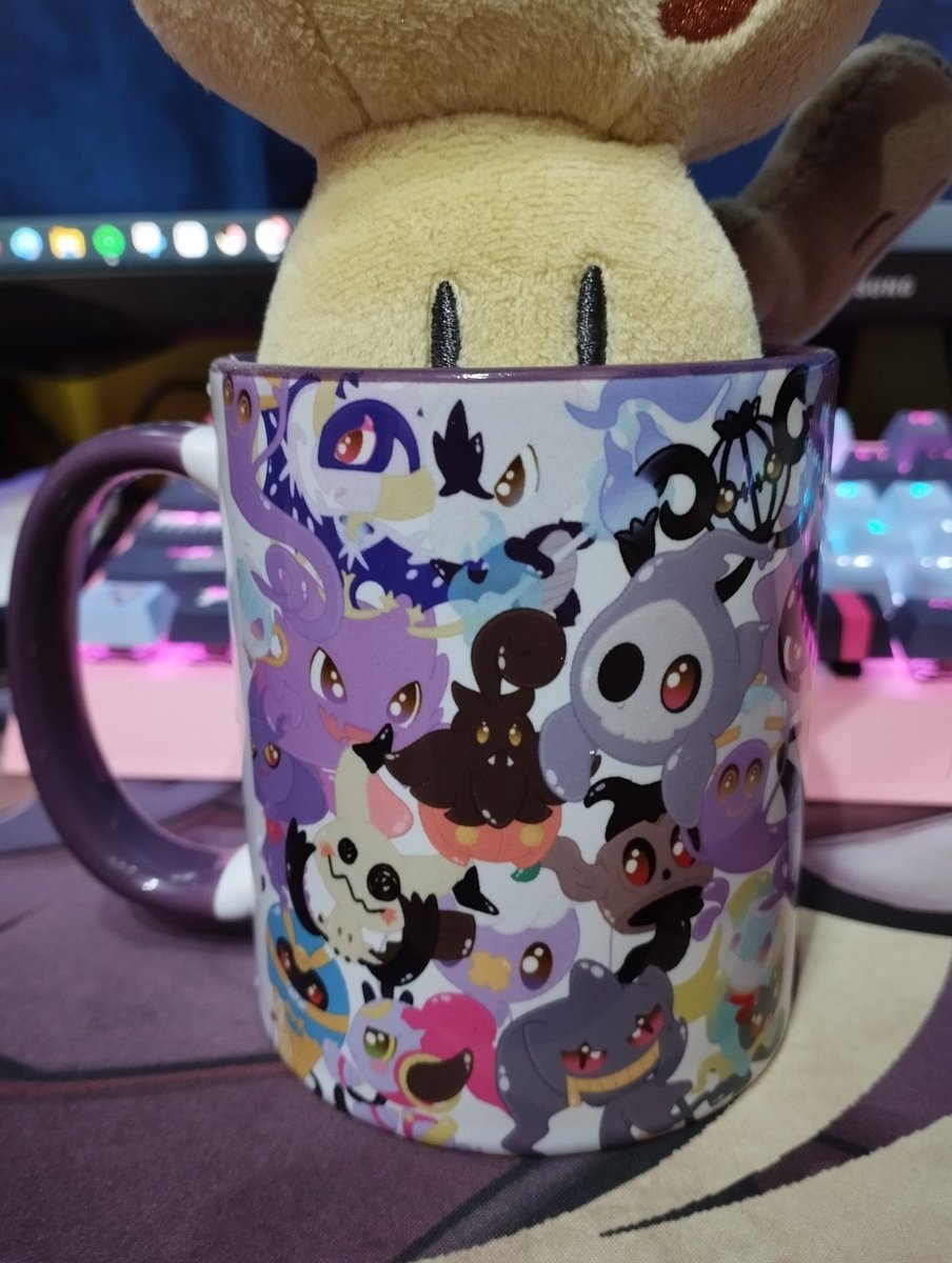 lesbianeo's tweet photo. Look at the Ghost type mug my sibling gifted me for my upcoming birthday 🥺💜

The art and mug was made by @ToKouri ! https://t.co/IHyqzBzPXP