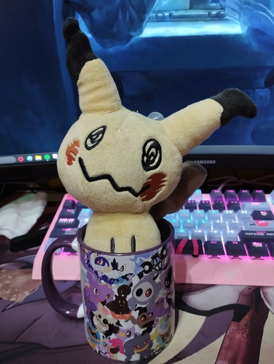 lesbianeo's tweet photo. Look at the Ghost type mug my sibling gifted me for my upcoming birthday 🥺💜

The art and mug was made by @ToKouri ! https://t.co/IHyqzBzPXP