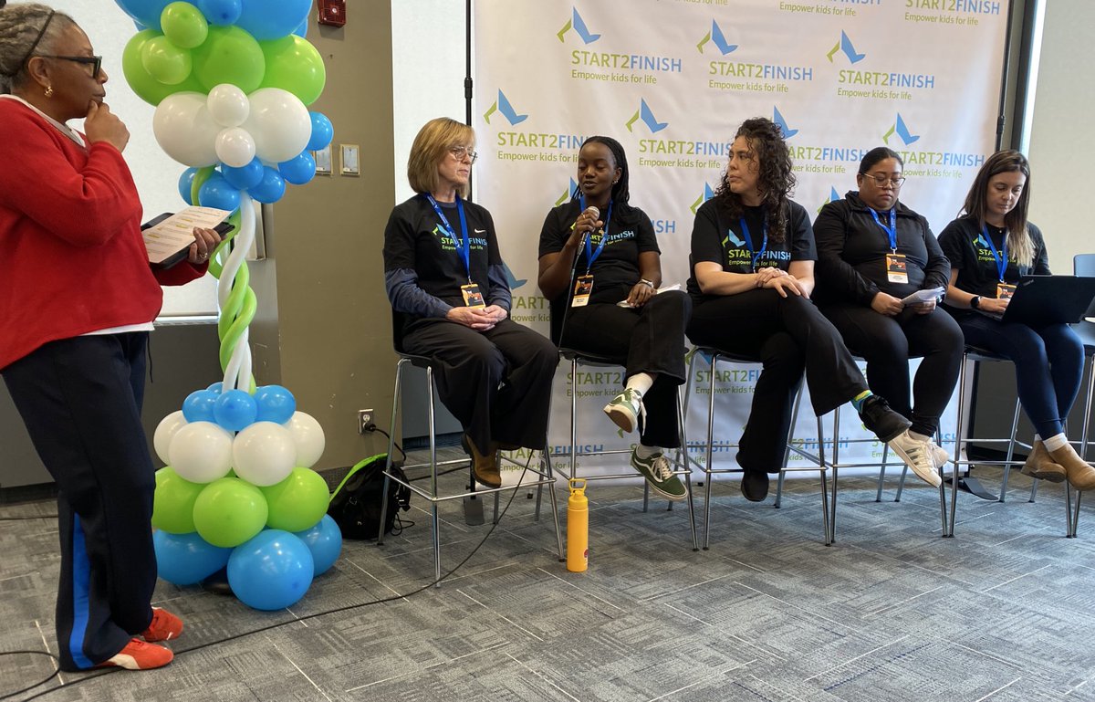 Ms_Kubito's tweet photo. Programs like Running & Reading remind us it truly takes a village. @S2Fonline Merci. Honoured to share our work & on be the #ThePowerOfUs panel at the #Start2Finish Summit.Supporting children through #literacy physical activity & mentorship changes lives:
https://t.co/eqCHo5tK6H https://t.co/v0y5cTzlqh