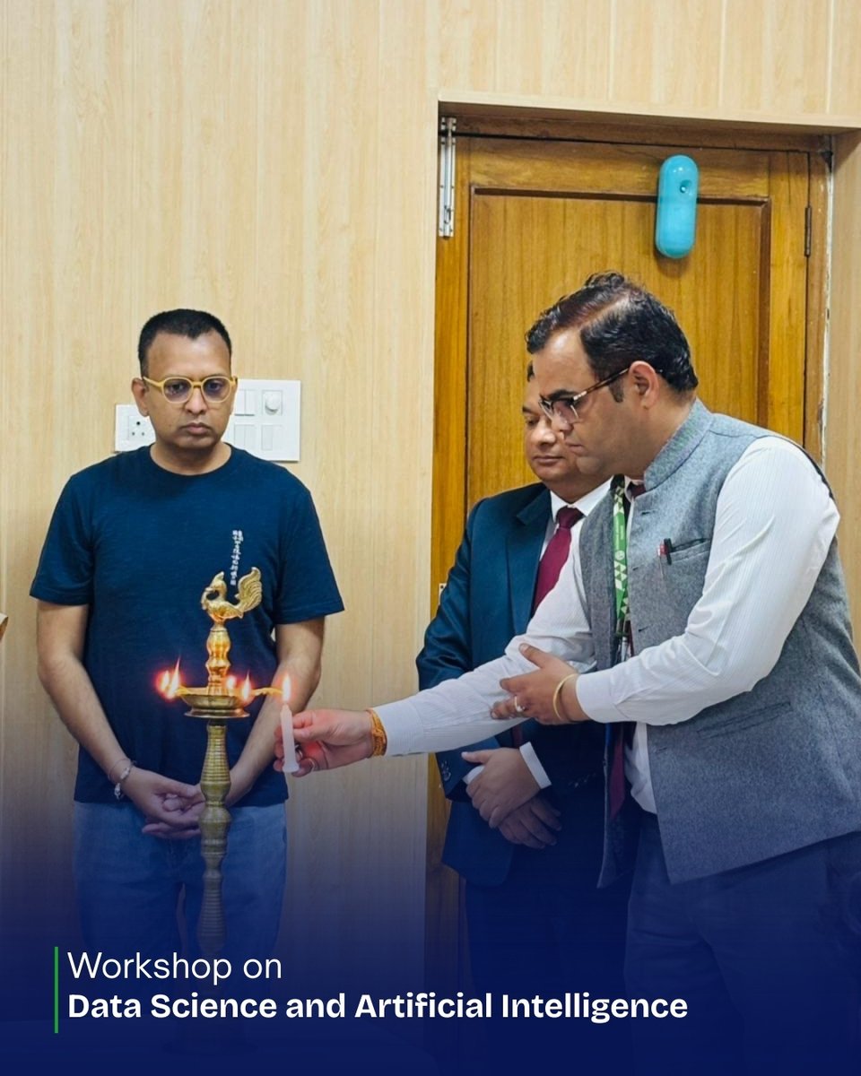 HURoorkee's tweet photo. Haridwar University students actively participated in Day 1 of the 6-Days Workshop on Data Science and Artificial Intelligence on 09 March 2026, gaining valuable insights into key concepts of data science and analytical techniques. 
#DataScienceWorkshop #ArtificialIntelligence https://t.co/ps5TcfU6Qd