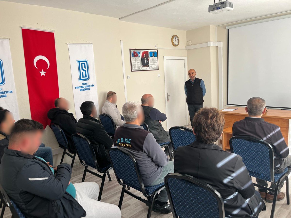 Diyanet İşleri Başkanlığı Öncülüğünde 13-20 Mart tarihleri arasında kutlanan "İyilik Haftası" münasebetiyle Develi Denetimli Serbestlik Müdürlüğümüzde Manevi Rehber olarak görev yapan Din Hizmetleri Uzmanı Murat AY tarafından yükümlülere yönelik "İyilik"konulu seminer verildi.