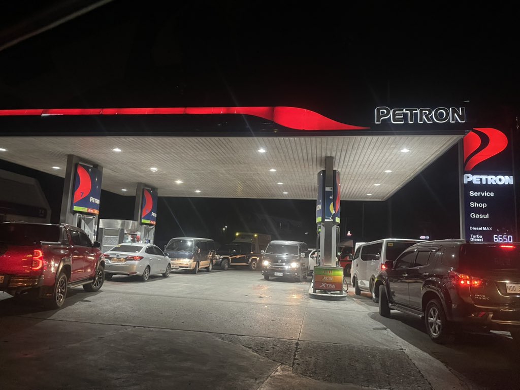 James 🖤 tweet media