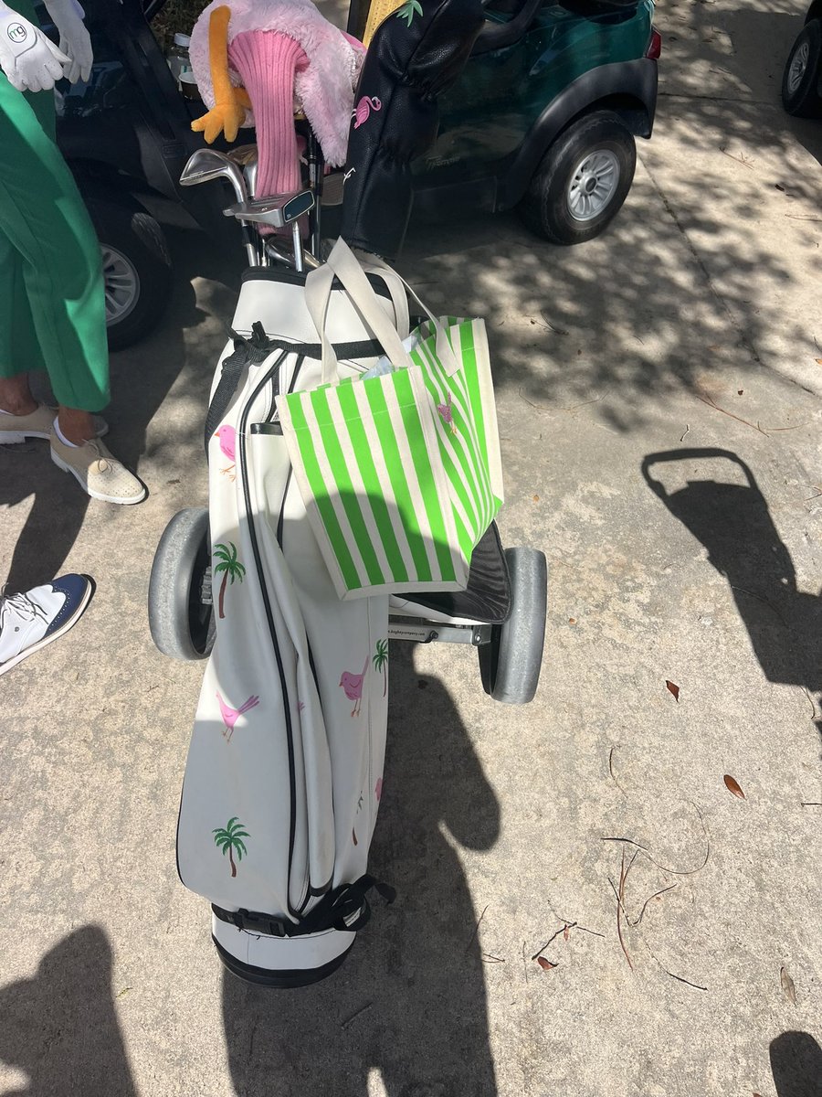 GirlsGolfWear's tweet photo. Fun at the Medalist Village Par 3 https://t.co/7vdud0iwmz