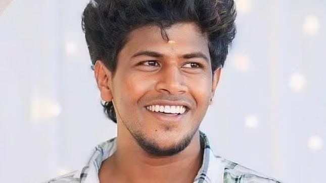 HateDetectors's tweet photo. A 26-year-old man, who was picked up by the police in an assault case and allegedly tortured in custody at #Manamadurai in #Sivaganga district, died while undergoing treatment on Sunday.

The youth, R. Akash Delison, was an engineering graduate from the Scheduled Caste.

Sources said the #ManamaduraiPolice had arrested Akash and his acquaintance Guna, both from Manamadurai, two days ago for allegedly attacking P. Jayakumar, 37, and R. Azhagar, 40, with sharp weapons and inflicting injuries on them.

Based on a complaint from Azhagar, a case was registered at the Manamadurai police station under Sections 324(2), 296(b), 118(1), 109(1), and 351(3) of the Bharatiya Nyaya Sanhita on March 6.

The police said Akash Delison is a history-sheeter, facing three cases under the Narcotic Drugs and Psychotropic Substances Act, 1985, and one case of attempt to murder.

The Sivaganga district police said in a statement that Azhagar and Akash Delison belong to the same community and were known to each other.

The statement added that while the police inspector and his team went in search of Akash, who tried to escape from custody. In the process, he sustained serious injuries after falling from a bridge. After a formal arrest intimation was given to his family on March 6, he was admitted to the Government Sivaganga Medical College Hospital.

On March 7, the Manamadurai Judicial Magistrate visited the hospital and remanded him in judicial custody till March 18, with a direction to lodge him in the convict ward at the Government Rajaji Hospital (GRH) in Madurai. Hence, he was shifted to the GRH, where he died.

Sources at the GRH said Akash had suffered multiple fractures and the death could have been due to fat embolism, though the exact cause would be known only after a post-mortem.

Henri Tiphagne, advisor to Joint Action Against Custodial Torture and human rights activist, said that with this, the number of custodial deaths reported in #TamilNadu in recent years had risen to 26. He alleged that police atrocities against the Scheduled Castes and other underprivileged communities continued in the State.

Arguing that such incidents should be a matter of shame for society, Mr. Tiphagne demanded that the post-mortem be conducted strictly in accordance with the guidelines laid down by the #MadrasHighCourt. He said the magistrate should ensure that the victim’s family members were allowed to witness the procedure and a copy of the post-mortem report was given to them by the end of the day.

Claiming that Akash died of police torture, his family members and relatives refused to accept the body and staged a protest on the Madurai-Rameswaram Highway near the Manamadurai bus stand. They demanded strict action against the police personnel involved in the assault, financial compensation, and a government job for a family member.

Talks held by municipal chairman Mariappan Kennedy failed to convince the protesters. Revenue Divisional Officer Jepi Gracia and Additional Superintendent of Police Francis also attempted to hold negotiations, but the blockade continued, causing a massive traffic jam stretching several kilometres. Vehicles were diverted through Sivaganga and Kamuthi.

The victim’s father, Rajesh Kannan, and mother, Anandhi, alleged that the police took them to the station, saying that they were looking for their son in connection with a case.

“They threatened us, saying, ‘If we catch your son, we will kill him’,” Mr. Rajesh said.

The police released them later, saying that Akash had been arrested, and he sustained a leg fracture. When they saw him, Akash informed them that the police had beaten him.

“We have suspicions. Under the pretext of investigation, the police took him to a forest area and broke his leg. That is why he died. Had our son committed something wrong, the police could have let the law take its own course. But we cannot accept their beating him to death,” Mr. Rajesh added.