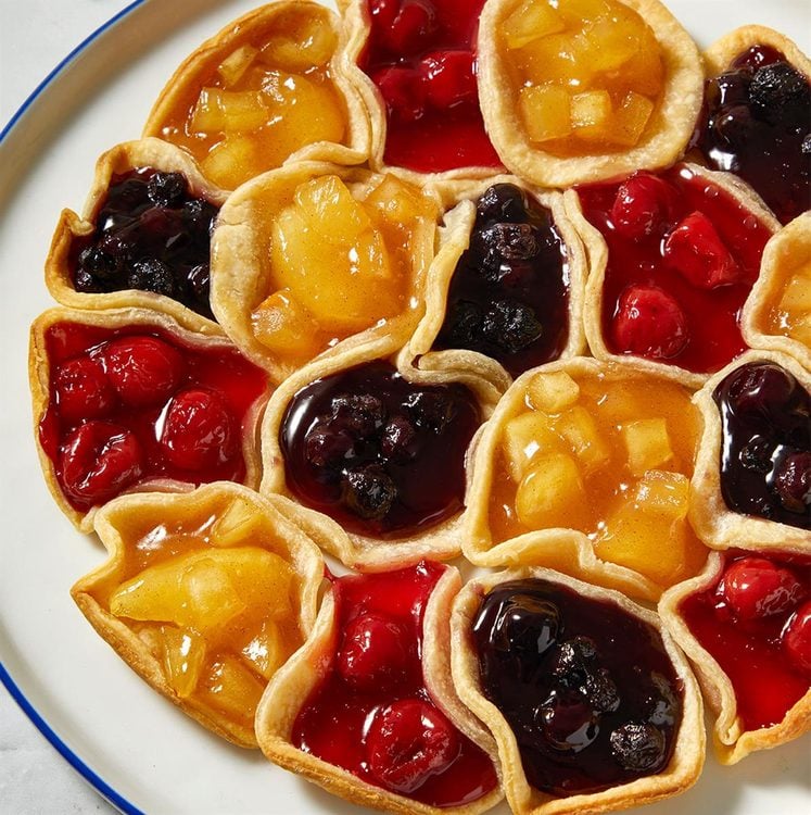 TheNibble's tweet image. How cool is this pull-apart pie from@TasteOfHome? Mini “pies” are created in muffin cups and then combined on a serving plate. A memorable treat, and a #pie with no slicing required! The #recipe: t.ly/BXBLy. Plan ahead and invite people for #PiDay, March 14th.