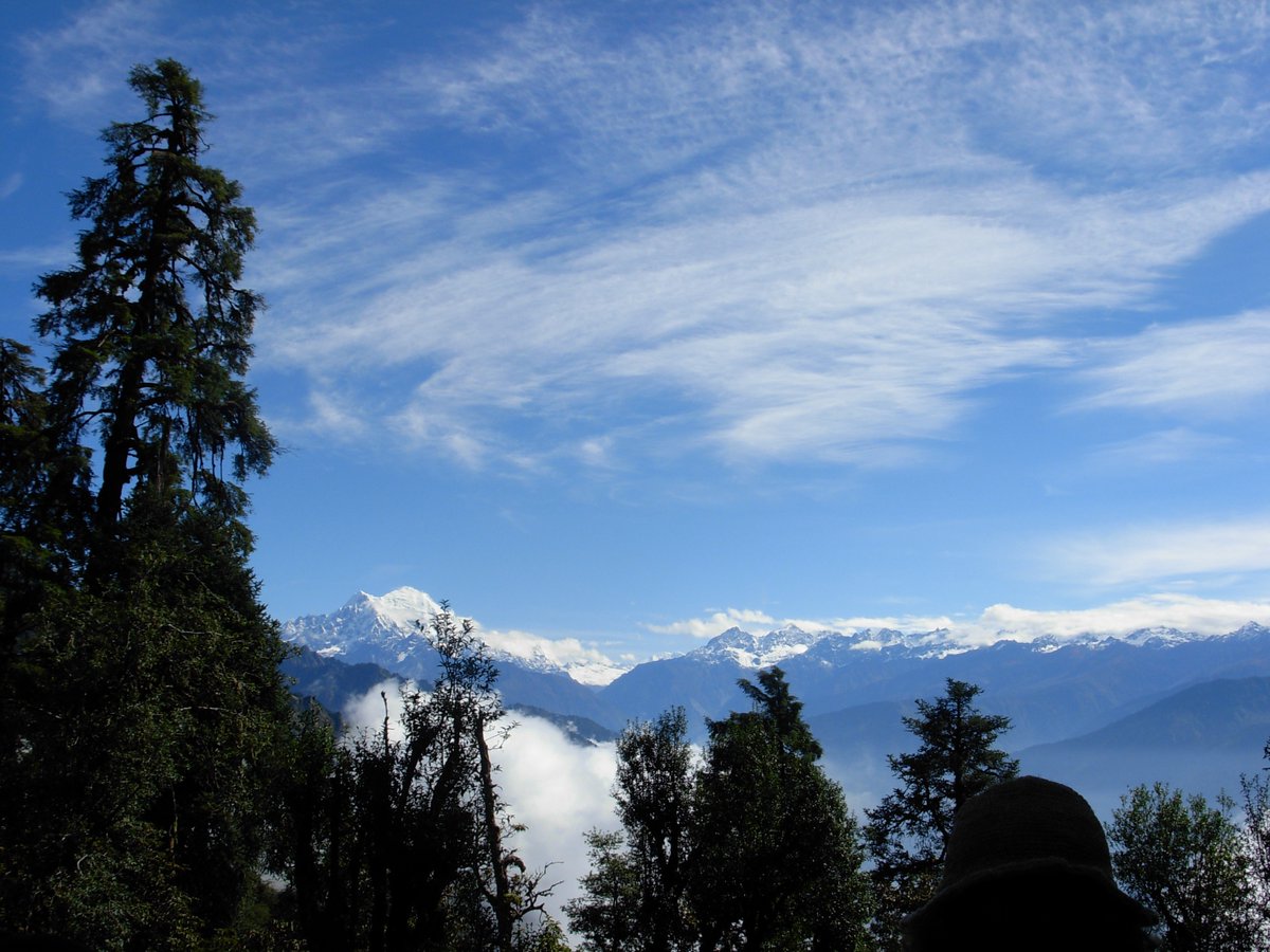 DelightsTrek's tweet photo. “The Ganesh Himal Trek is a hidden gem in the Himalayas, offering pristine trails, lush forests, and stunning views of the majestic Ganesh Himal range." https://t.co/nCqE5Rp9LX