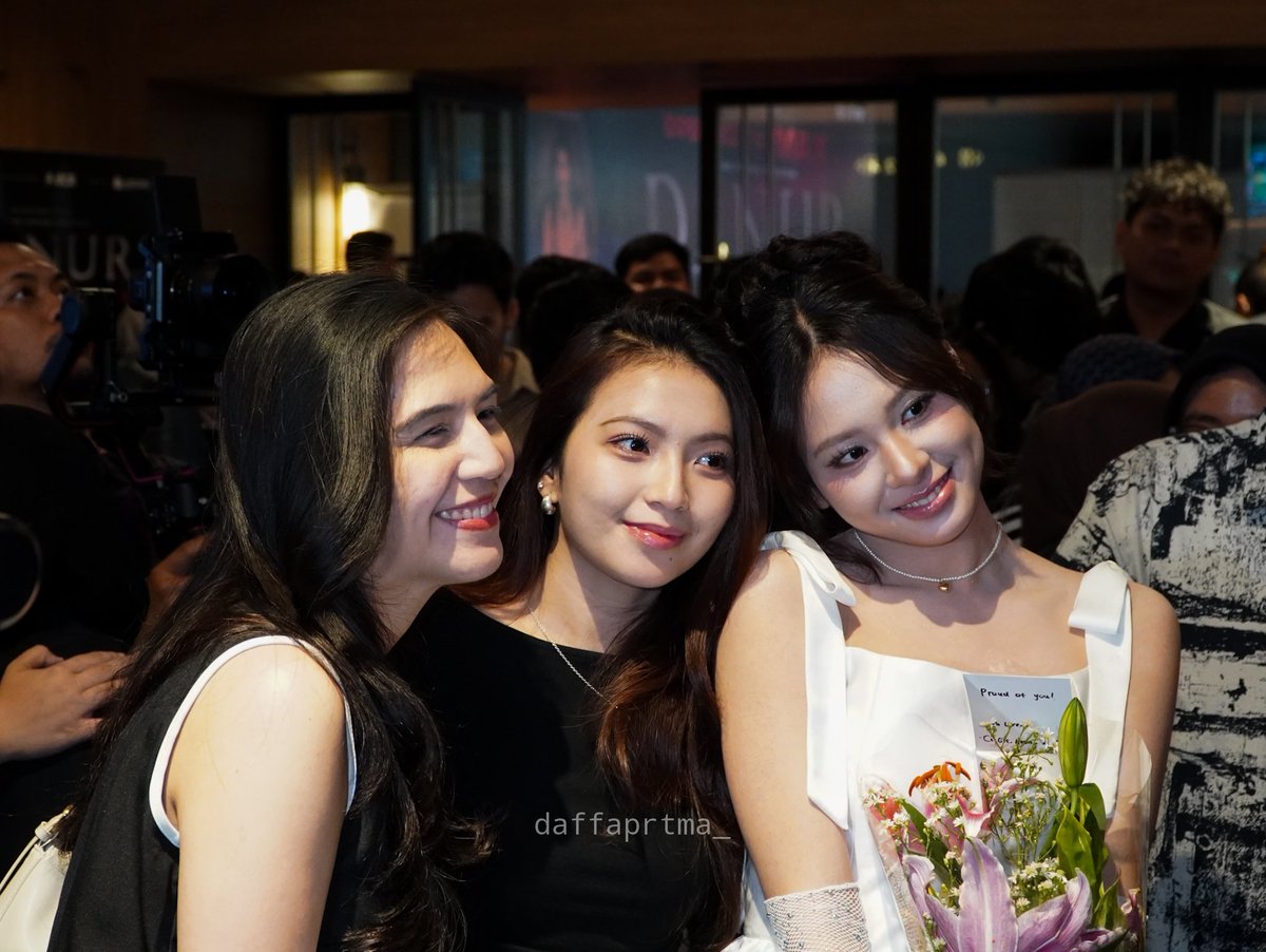 Gaby - Gracia - Azizi

📍Gala Premiere "Danur: The Last Chapter" - Agora Mall