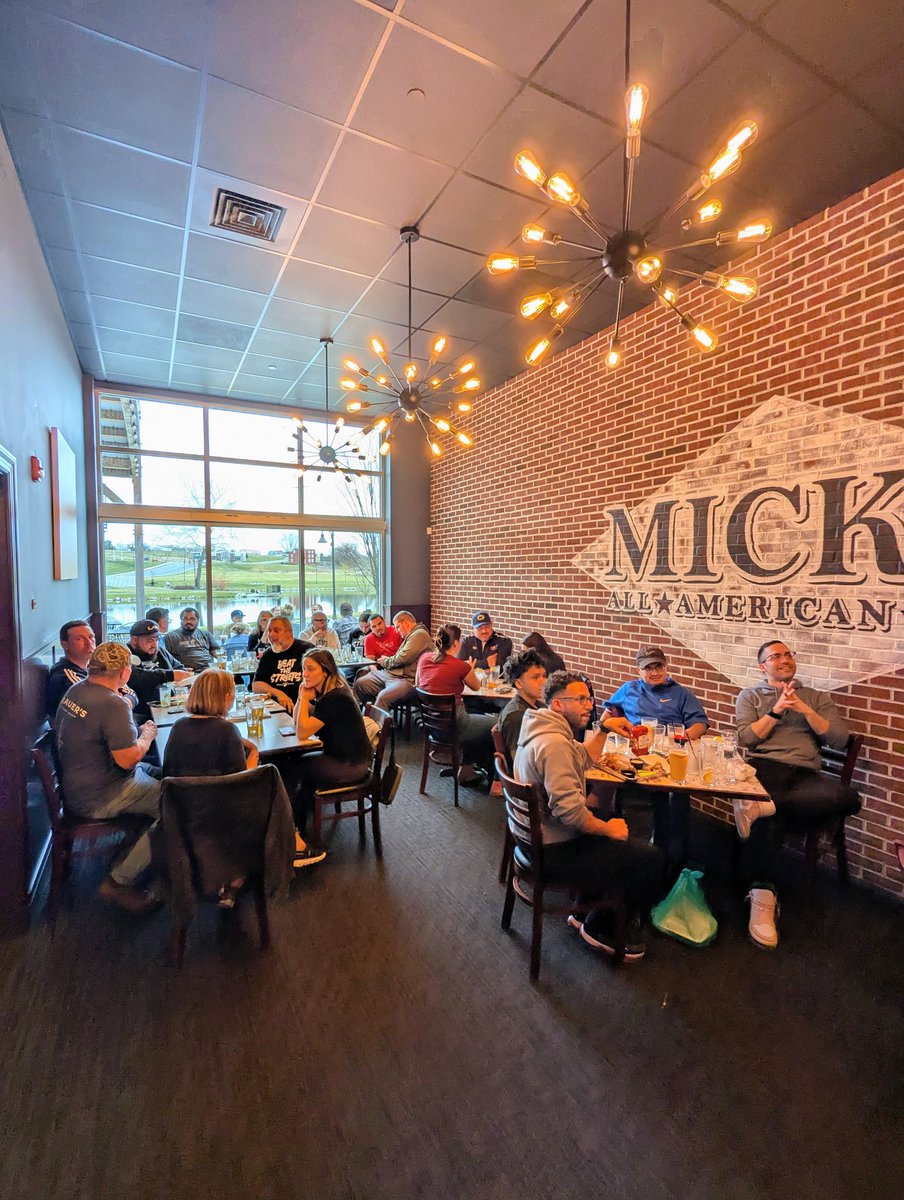 Robert Rehm 🦅 tweet media