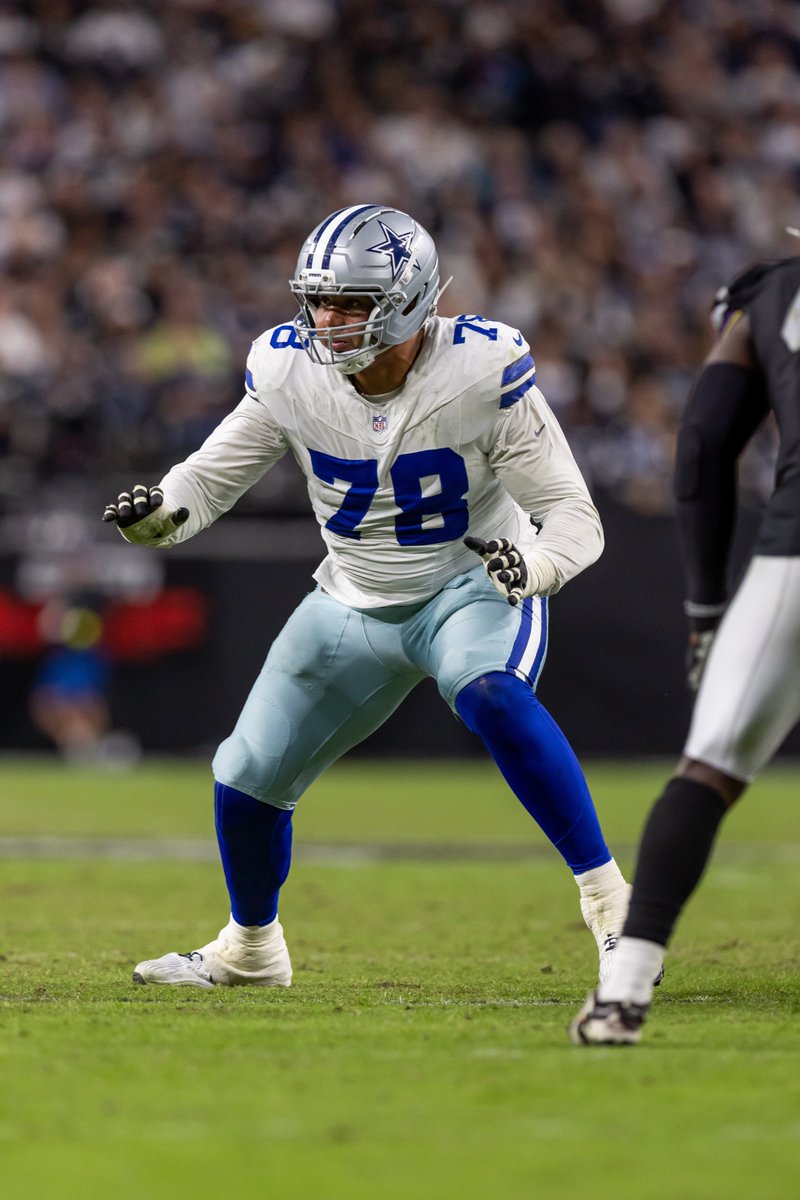 RapSheet's tweet photo. The #Cowboys &amp; OT Terence Steele restructured his deal and his new one includes $22M in fully guaranteed money, a base value of $33 -- $36M max, per me and @TomPelissero. 

The deal, negotiated by @ErikBurkhardt of @RocNationSports, creates about $13M in additional cap space. https://t.co/tebMocndVH