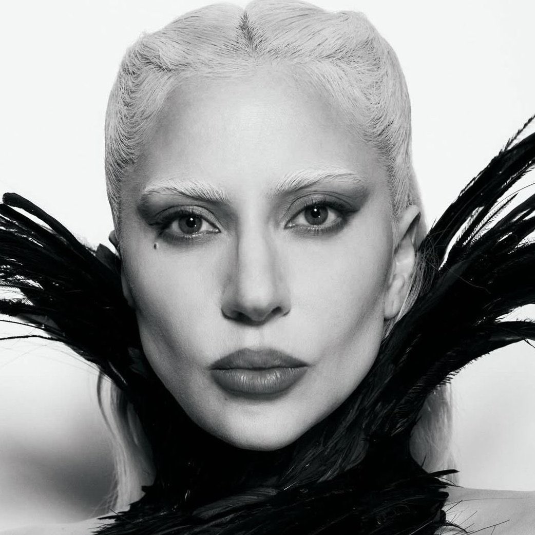 updatecultura's tweet photo. Lady Gaga revela que pretende continuar fazendo música por muitos anos:

“Eu pretendo escrever muito mais músicas. Se eu não puder lotar arenas, acharei um bar e levarei meu piano.” https://t.co/bamwSFLgpF