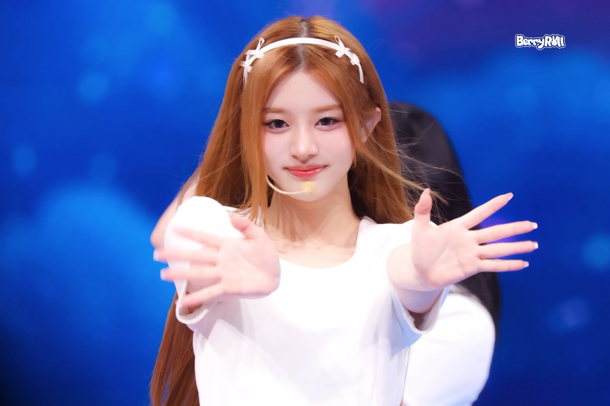 BerryROLL tweet media