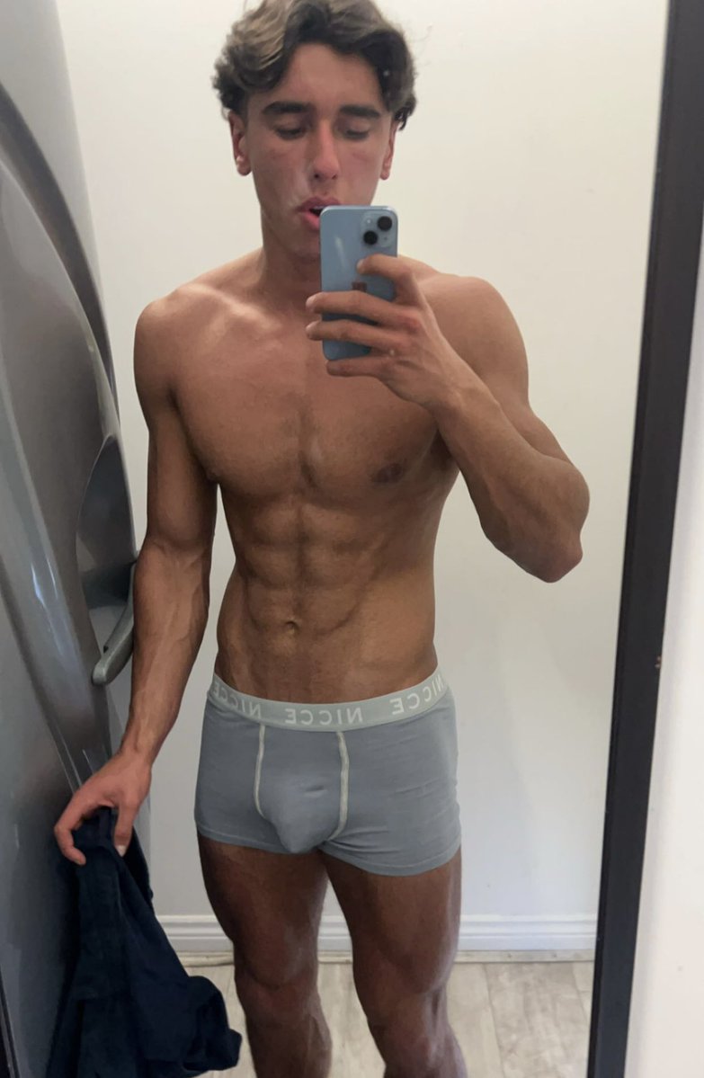 mrsixpack69 tweet media