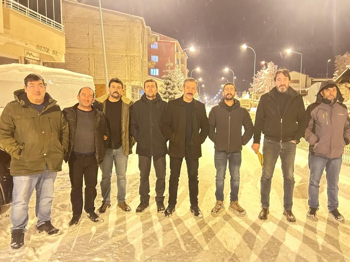 Son Nefesimize Kadar

"Allah Yolumuzu Açık, Yoldaşlığımızı Daim Etsin"

<Mustafa Altunok>