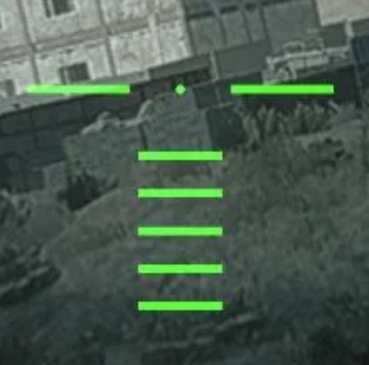 Stop equipping this piece of shit

I won't gunner for you if you force this garbage on me. LMG or HMG is so much better 

#Battlefield6 #battlefield
