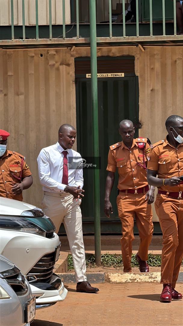 BigEyeUG tweet media