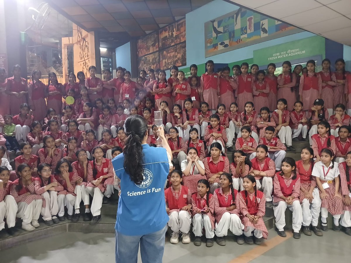 NSC_Delhi's tweet image. Ready to explore, learn, and innovate!🏛️🚀

Students joined us at @nsc_delhi for an interactive briefing session🧠💡
From gallery tours to live science demos, we're igniting the spark of inquiry!
.
#ScienceEducation #StudentBriefing #SKVMandoli #DPSSchoo #LearningThroughFun