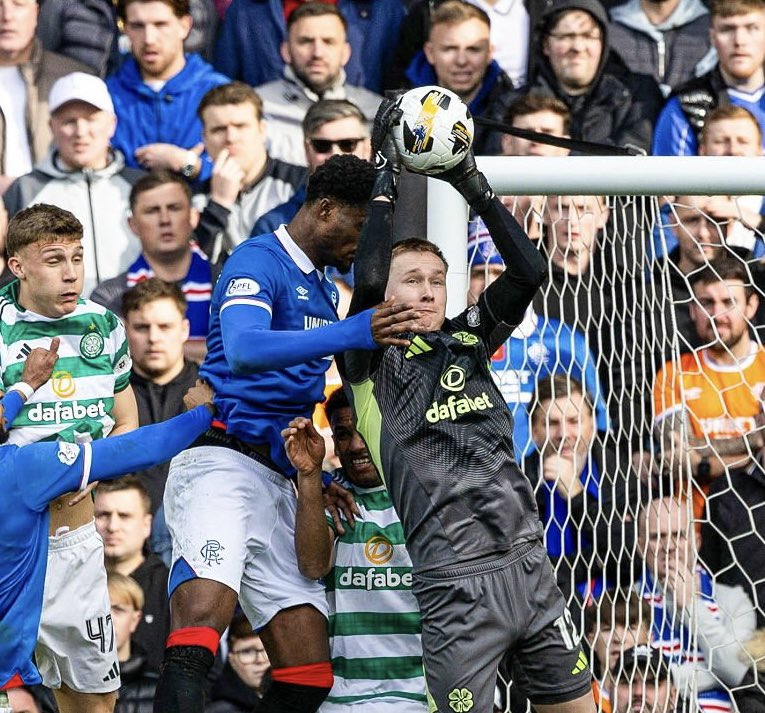 LukeKC67's tweet photo. Haven’t enjoyed a goalkeeper performance like that yesterday since Fraser Forster in the Cup final against them…

Viljami Sinisalo 👏🏻🇫🇮 https://t.co/wHTbC7vLhb