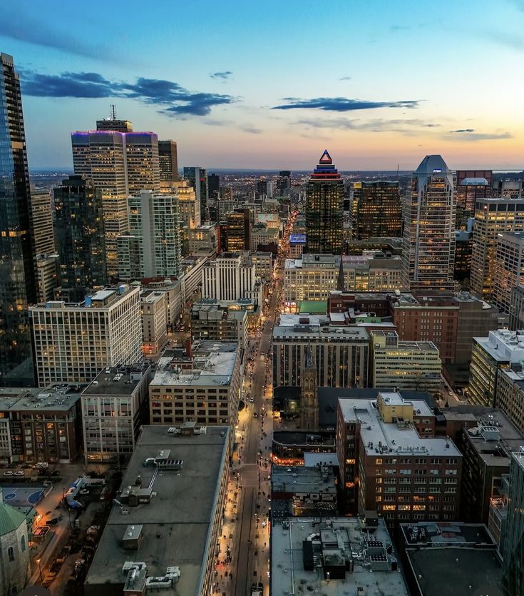 beautyexplorer0's tweet photo. Montreal , Canada https://t.co/aKIK4HyHnd