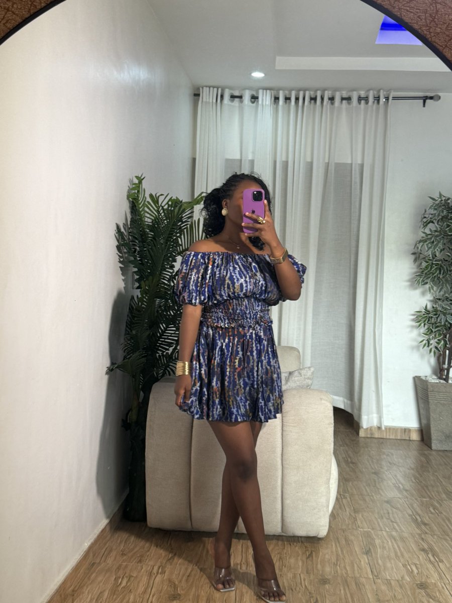 sose_enterprise's tweet photo. Good morning guys,happy new week.
Amazing piece you can shop from my brand today 
The pink and blue adire two piece 

🏷-30,000ngn

The Ankara two piece 
🏷-35,000. https://t.co/1B5Lvn0pBZ