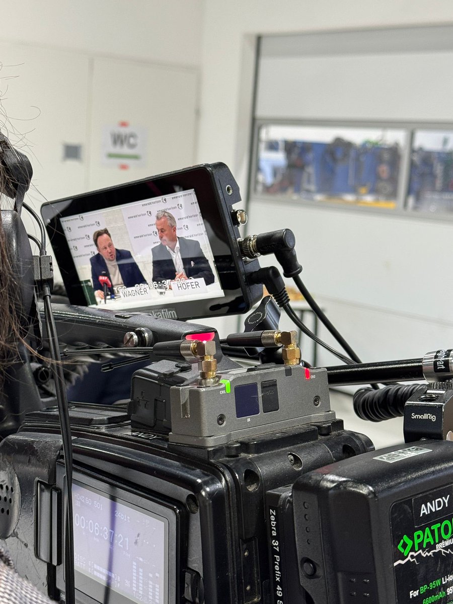 norbertghofer's tweet image. Krieg, Unsicherheit, explodierende Energiepreise: Europa sieht, wie gefährlich Abhängigkeit ist. Jetzt braucht es Speicher, Innovation und den Mut zu neuen Technologien. Genau daran arbeiten wir bei @EmeraldAg75772 #DualStorePlus #ADES #EnergySecurity #EnergySovereignty