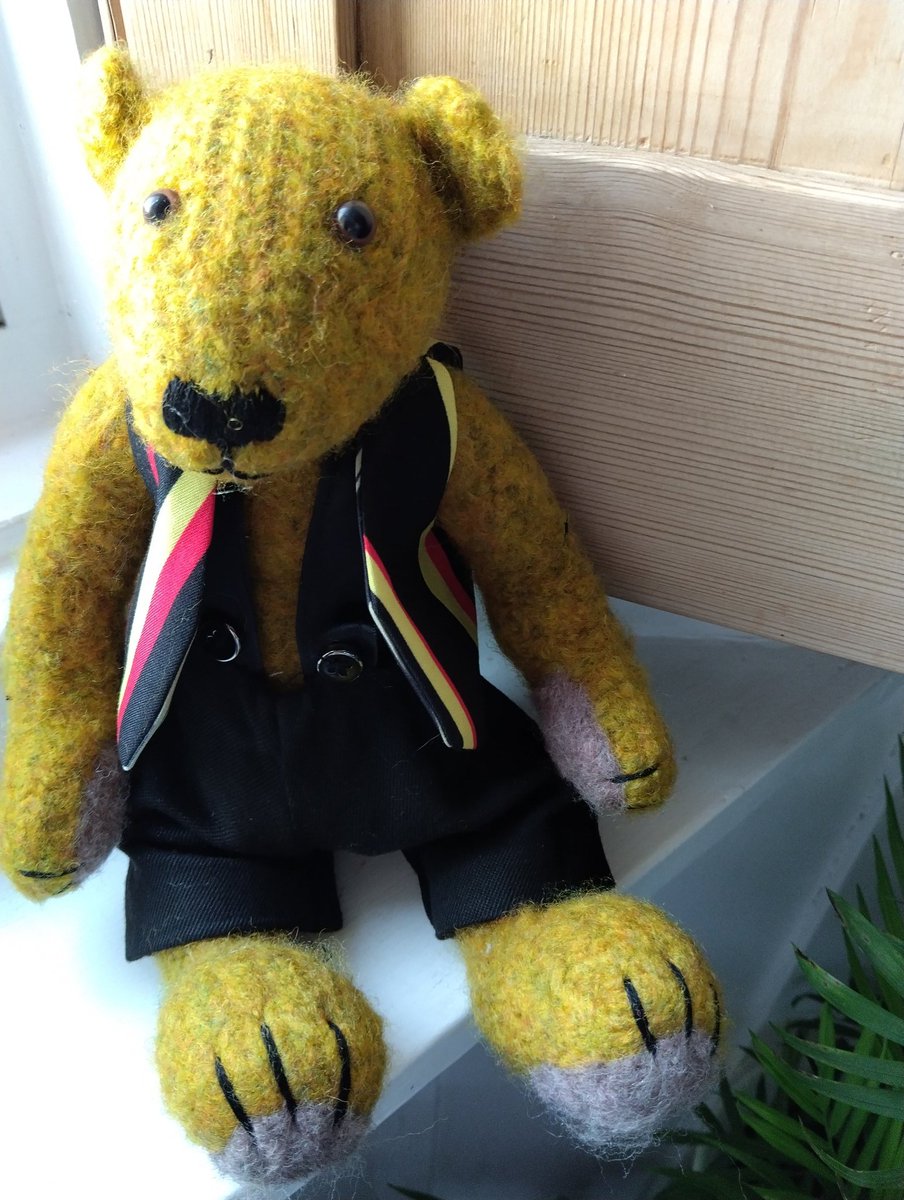 Bearsandthebee tweet media