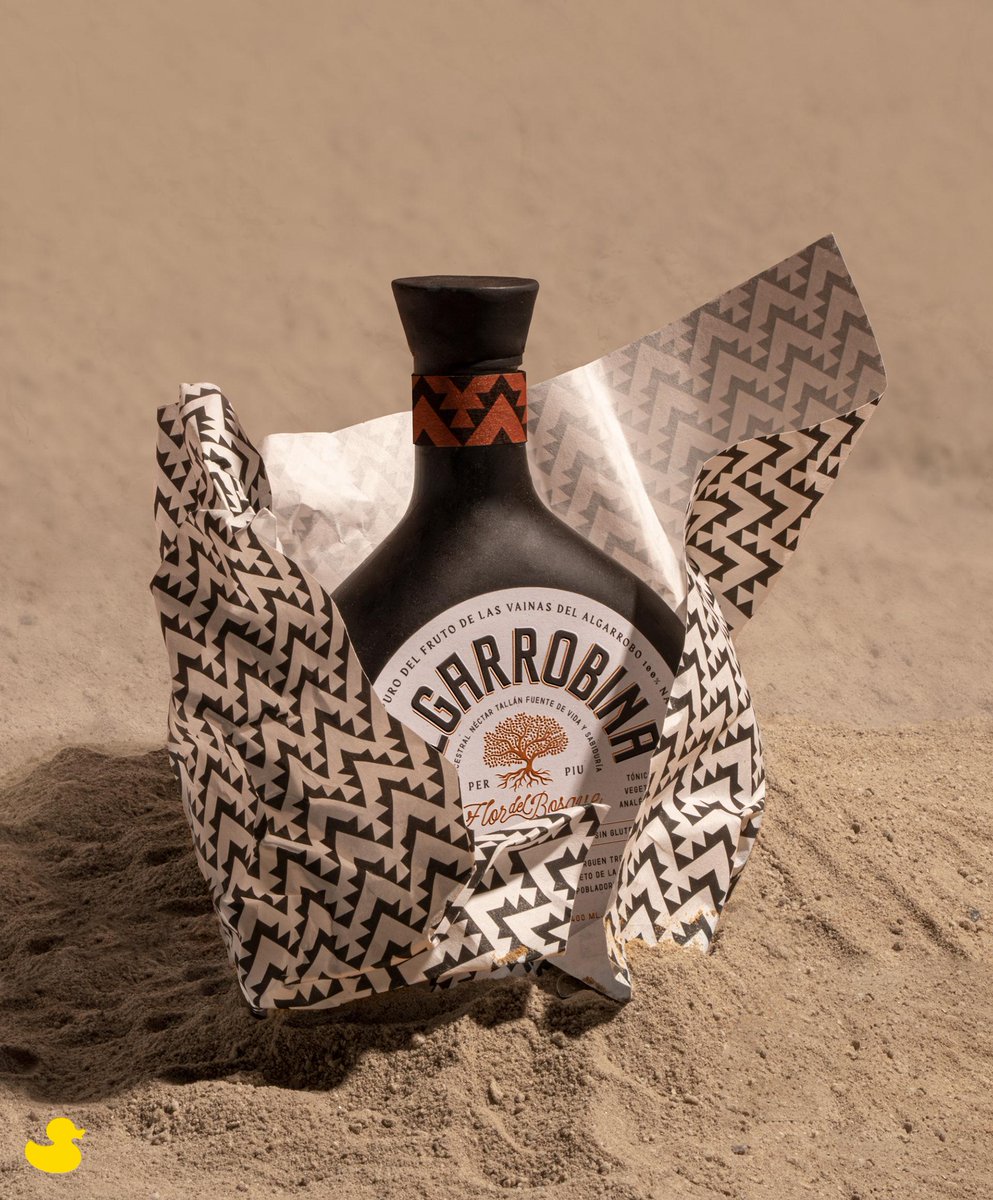 Logo Design Awards tweet media