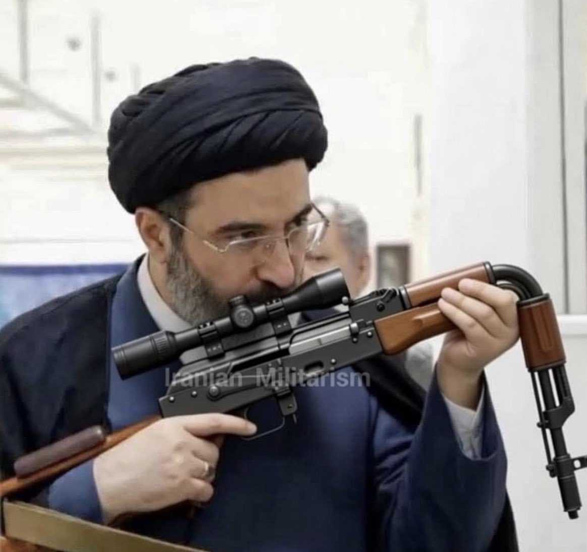 فرمانده‌ی کل قوا …