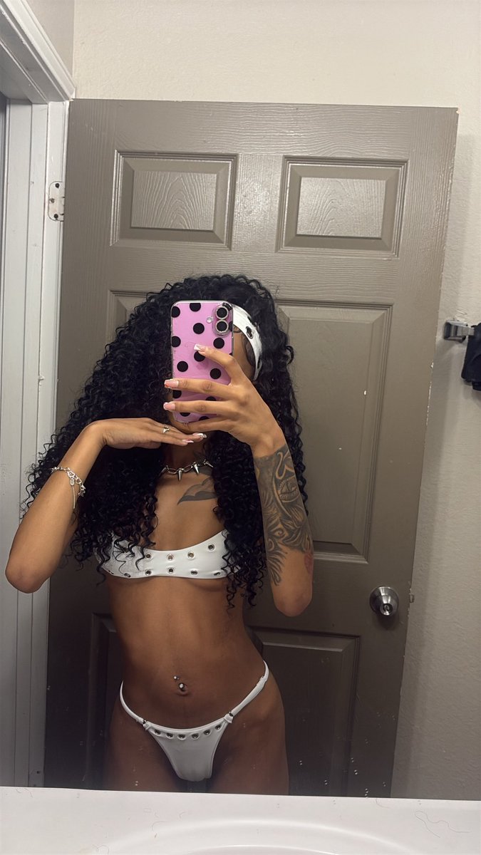 tinyprincess tweet media