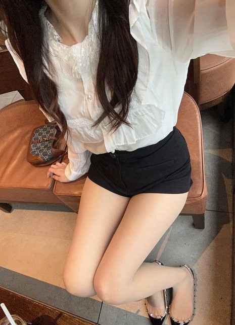 GingerB2995's tweet photo. 那個 真誠發問 🫣
你們平常約砲到底都去哪裡約的���？

感覺好像全世界都有路子
就我一個人不知道入口在哪 🥺🆘 https://t.co/VbJOfhCxC5