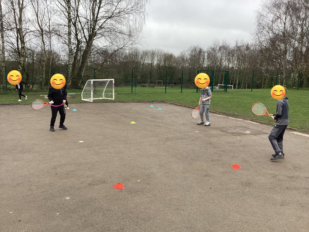 BentleyWestWS2's tweet photo. Year 6 children were looking at When, Where and Why they are selecting to react and go for a point in Tennis this week. Keep up the hard work. #BWPS #BWPE #Tennis https://t.co/P5w9T1PV75