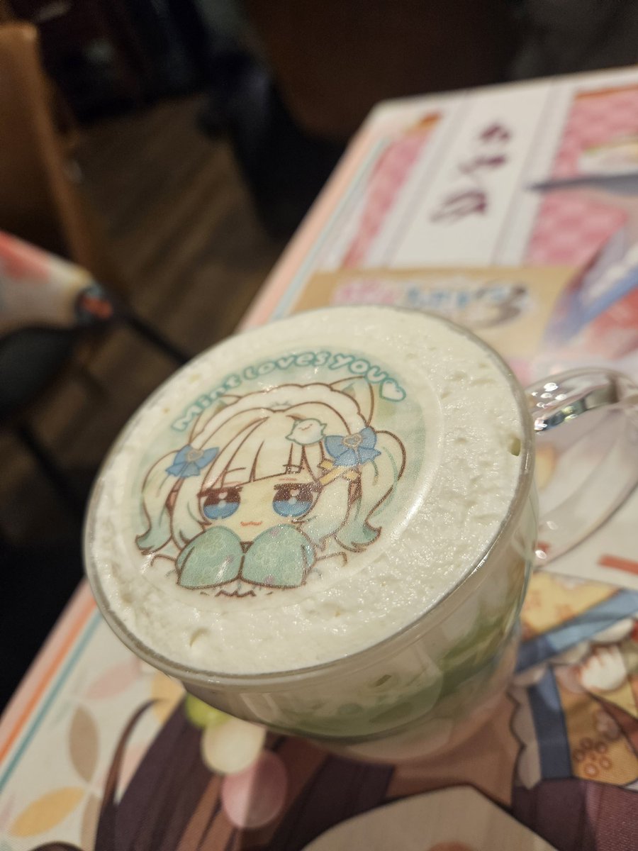squidulysses's tweet photo. @MintFantome Here right now! So many cool people here. And the staff is so friendly. Still waiting on the food but this drink was really really really good. https://t.co/xkcqEwFLzl