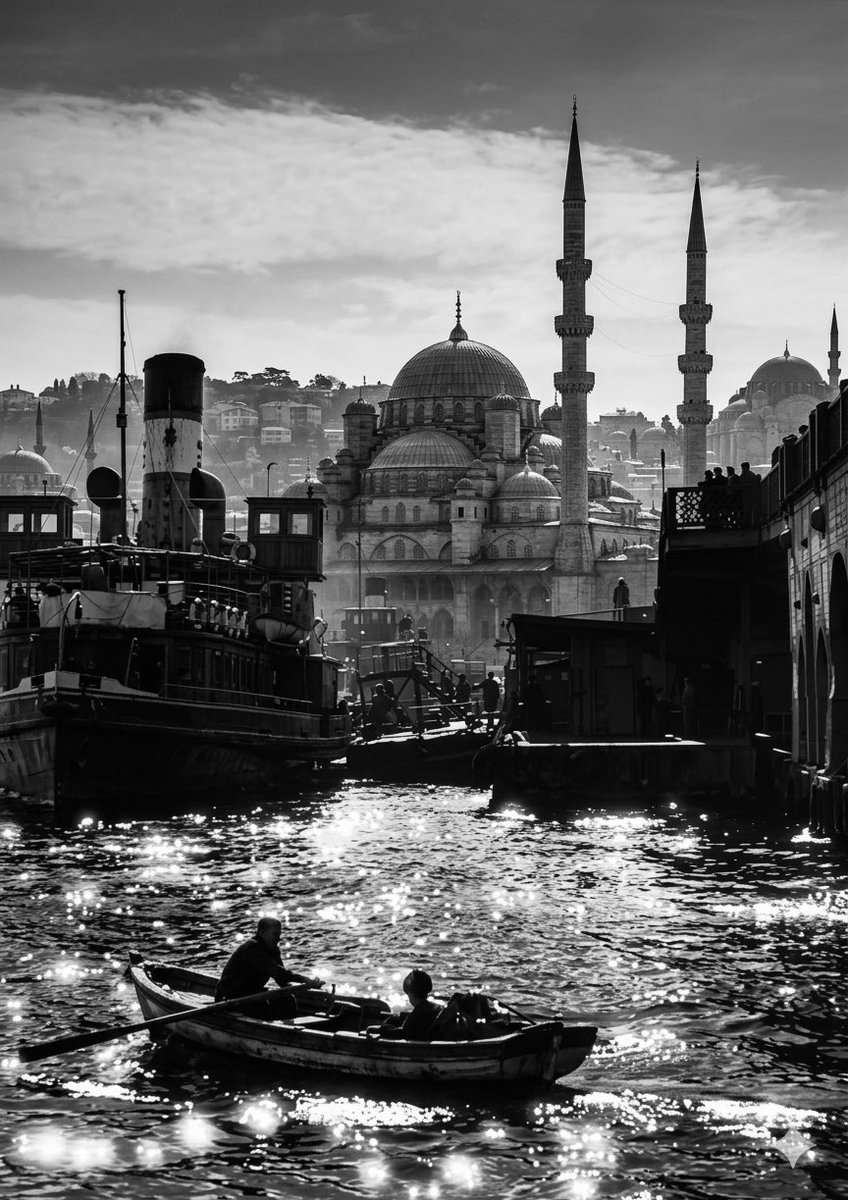 Sunset in Istanbul… 
#Istanbul #Sunset