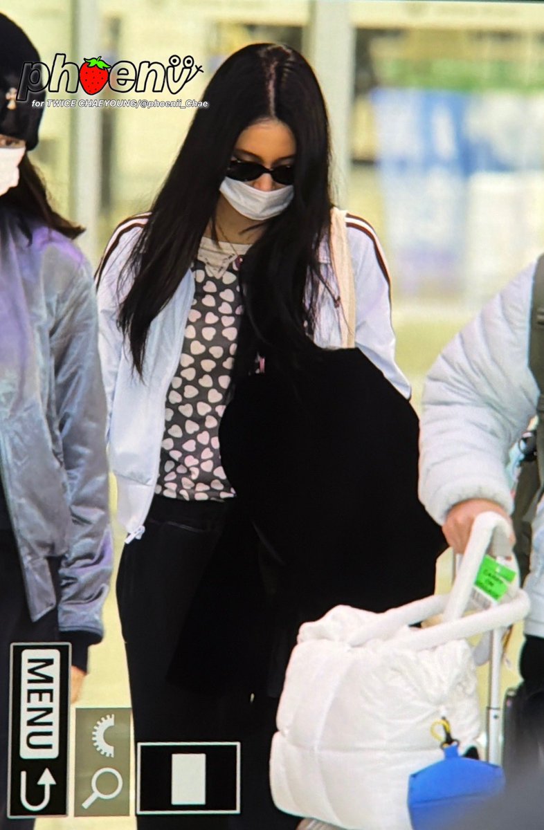 phoenii🐦🔥 tweet media