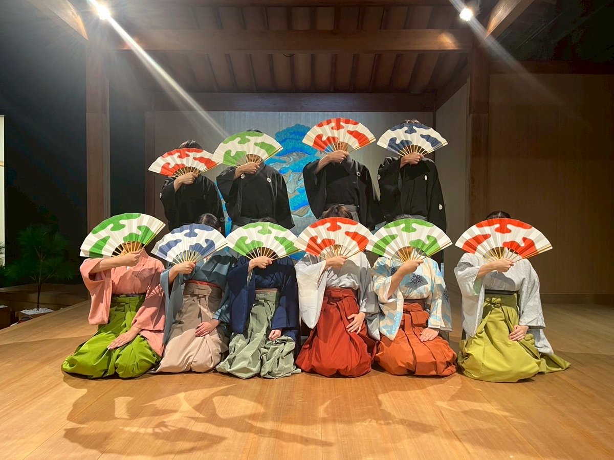 本日は前期試験の合格発表でしたね！
合格された皆さん、本当におめでとうございます㊗️㊗️🌸🌸🌸
我々、東北大学学友会能楽部は日本の古典芸能である『能』に深く関わることができます！私たちと一緒に活動しませんか？？部員一同お待ちしております🪭🪭
#春から東北大
#春からC6