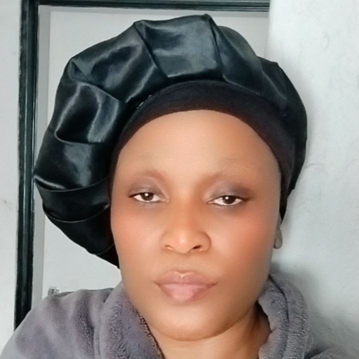 8fded11340954b3's tweet photo. #NewProfilePic https://t.co/cjgxedySl8