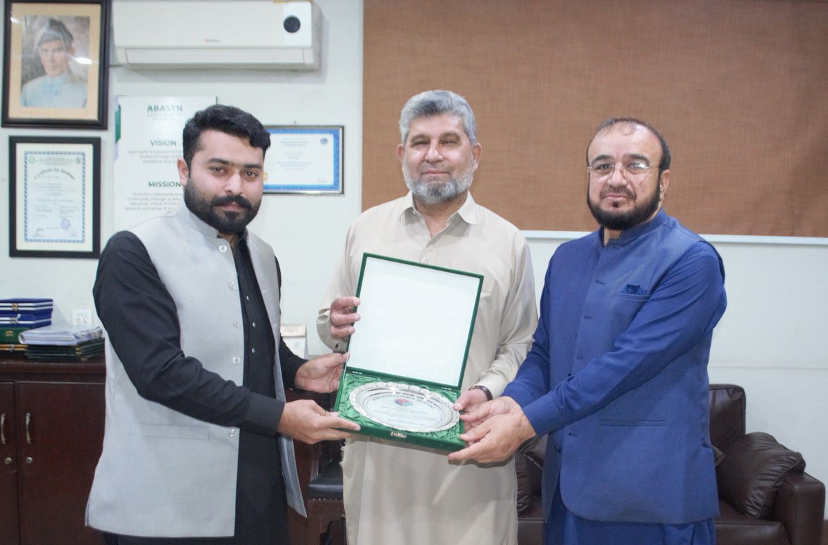 𝐀𝐛𝐚𝐬𝐲𝐧 𝐔𝐧𝐢𝐯𝐞𝐫𝐬𝐢𝐭𝐲 𝐒𝐭𝐮𝐝𝐞𝐧𝐭 𝐁𝐡𝐞𝐫𝐚𝐦 𝐒𝐡𝐚𝐡 𝐊𝐡𝐚𝐭𝐭𝐚𝐤 𝐓𝐫𝐢𝐮𝐦𝐩𝐡𝐬 𝐚𝐭 𝐈𝐒𝐏𝐑 𝐖𝐢𝐧𝐭𝐞𝐫 𝐈𝐧𝐭𝐞𝐫𝐧𝐬𝐡𝐢𝐩: #AbasynUniversity #ispr #winterinternship2025