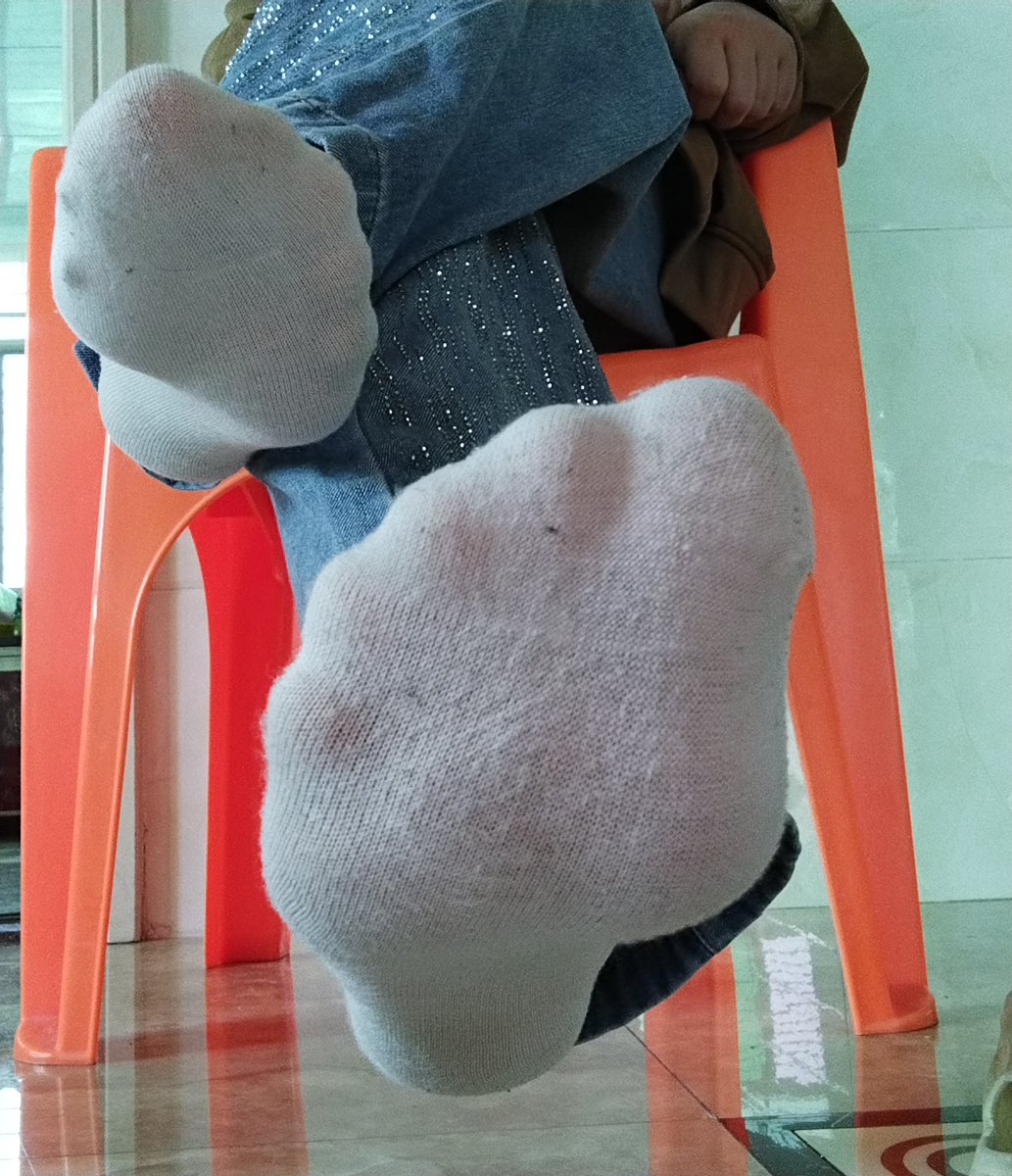duorouguo1's tweet photo. 脚脚也需要放出来透透气！

关注转推点赞在评论区抽一个送原味❤️ https://t.co/p3hPVBzVtA