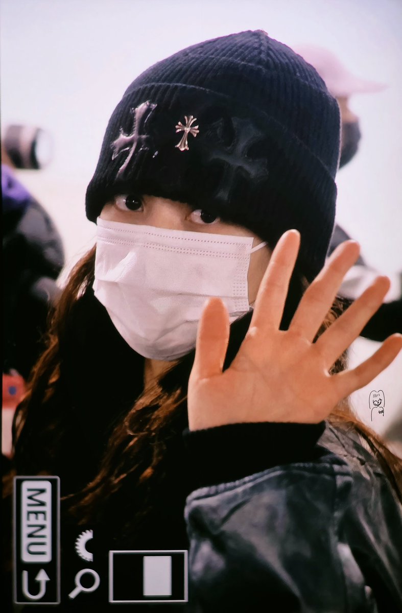 유앙글 tweet media