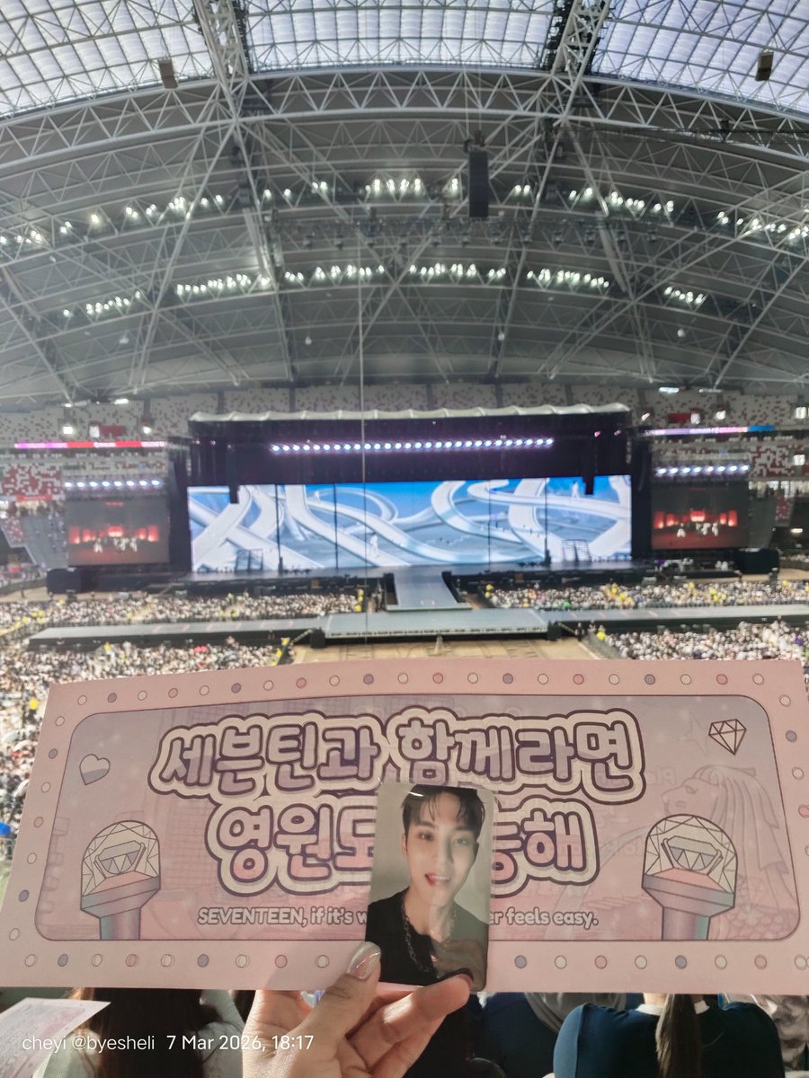 𝓬𝓱𝓮𝔂𝓲⋆ tweet media