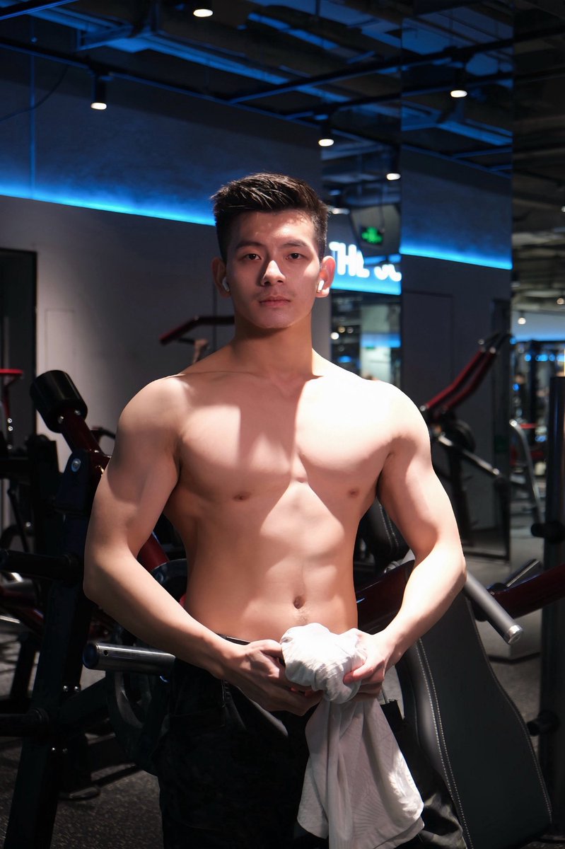 白斩哥哥 tweet media