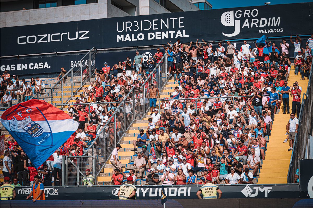 O Gil Vicente pode nem terminar em lugar europeu, mas esta é a época mais marcante desde o regresso.

Uma grande equipa e um apoio que cresceu e cresceu e continua a crescer desde o início até este momento da temporada. 

Que seja o marco da nossa consolidação na Primeira Liga!