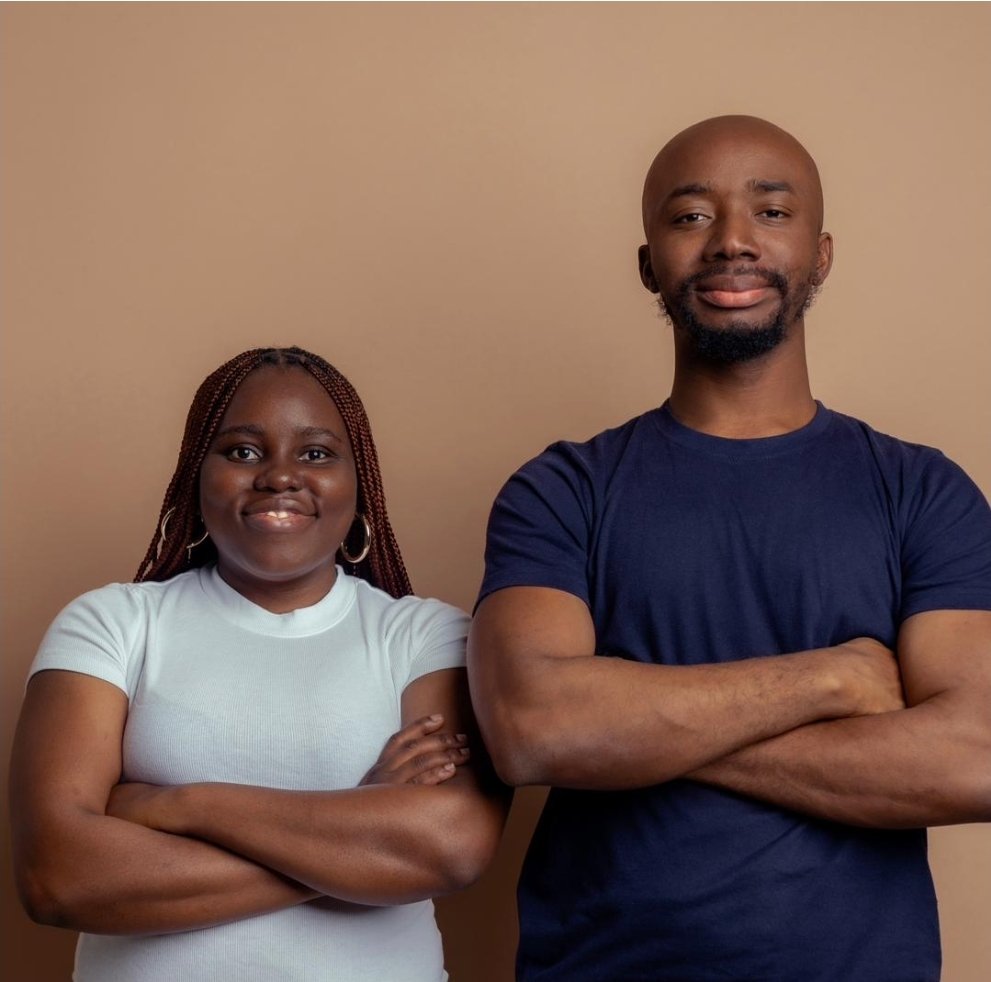 rukaino's tweet photo. Salubata: In 2020, N15m–N20m was enough for a young Nigerian graduate to ‘Japa' &amp; start a new life abroad. It was no mean feat. Instead, Yewande &amp; Fela chose to invest their combined personal savings into building a sustainable shoe brand designed to end plastic pollution #Tech https://t.co/MWARZEOrr6