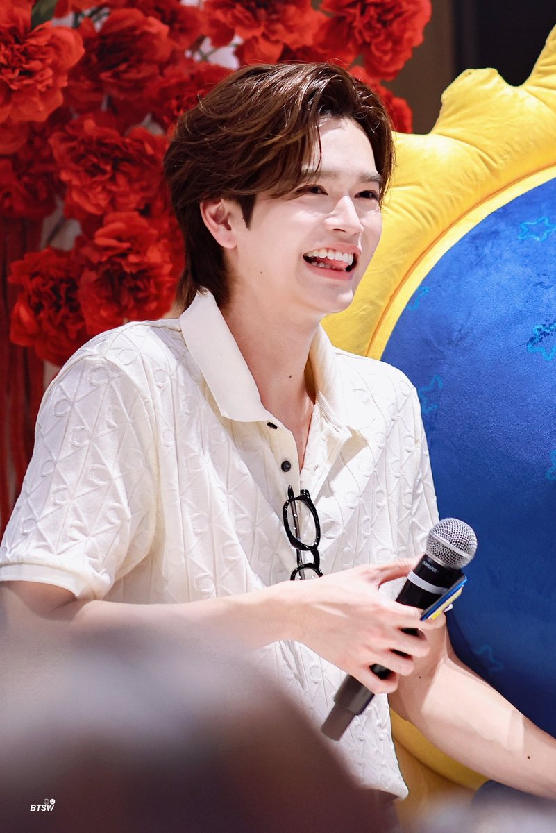 bbbittersweettt's tweet photo. คนที่มีความสุขที่สุด คือคนนี้นะคะ
แพ้เกมส์ด้วย แพ้ใจด้วย

#MyRomanceScammerEP6
 ᵕ̈ #markjrtn @Markjrtn ࣪ ִֶָ☾。 https://t.co/d0gB7sOuvD