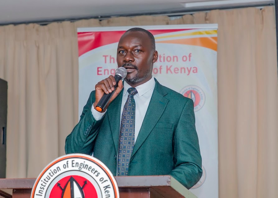 Rav_lon_KE's tweet photo. @charitywai8920 @Jacton_Mwembe #BuildingBetterTogether 
#EngJactonMwembe4IEKPresident
#EngineersDecide https://t.co/fcbTTaG7HS