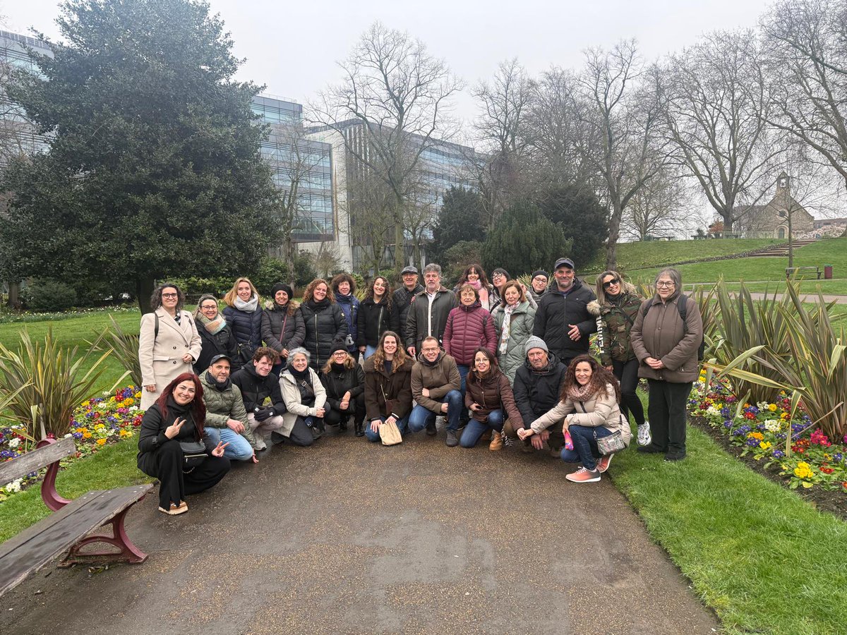 Walk Reading tweet media