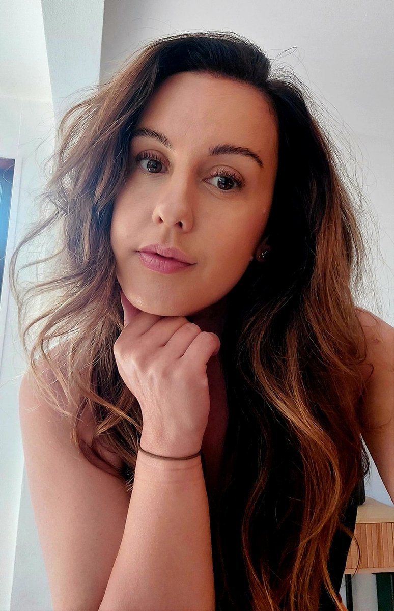 Kayleigh Davis SFW tweet media