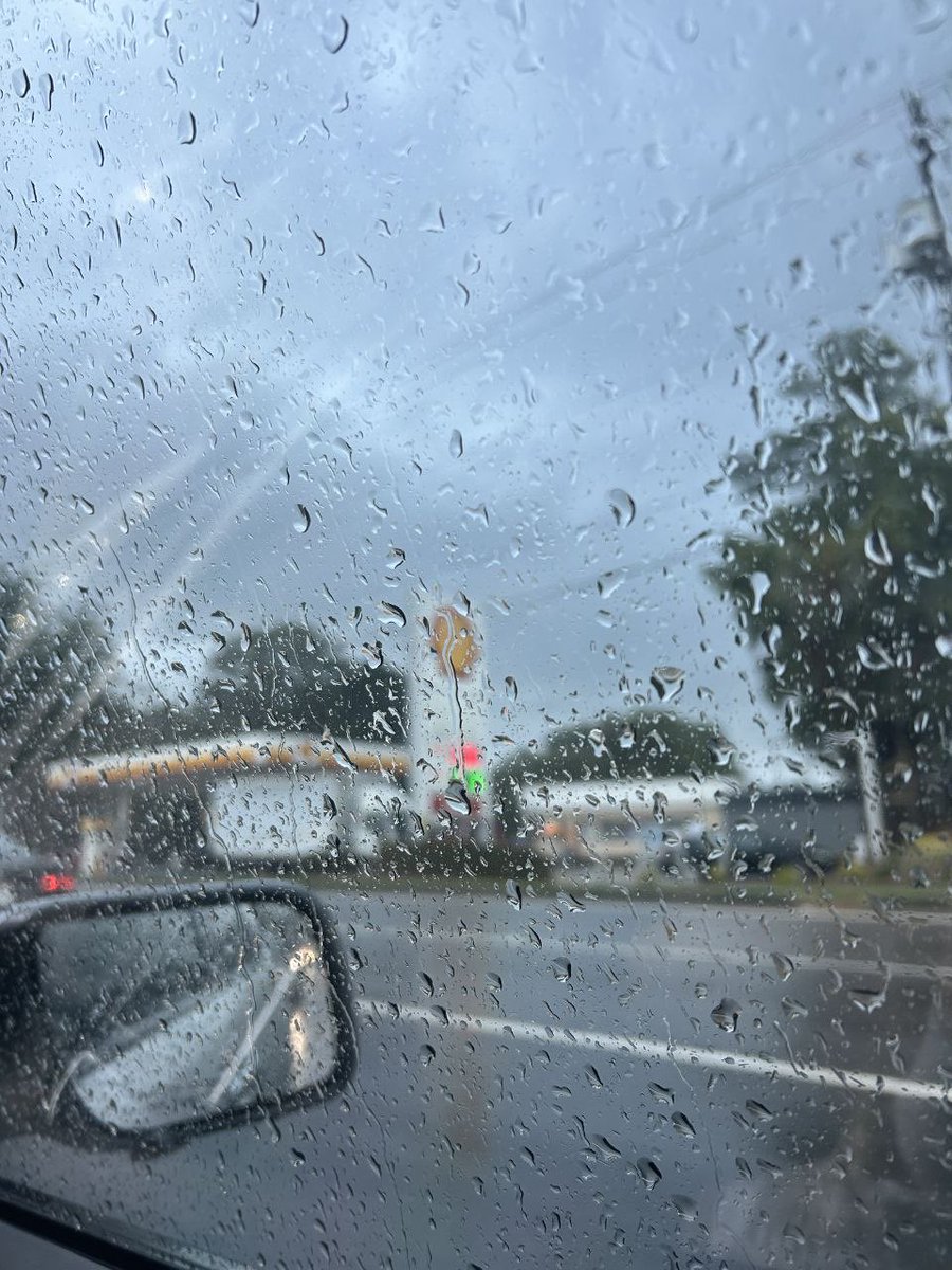 wickedaddy11's tweet photo. rainy day today https://t.co/t3HReX0i3N
