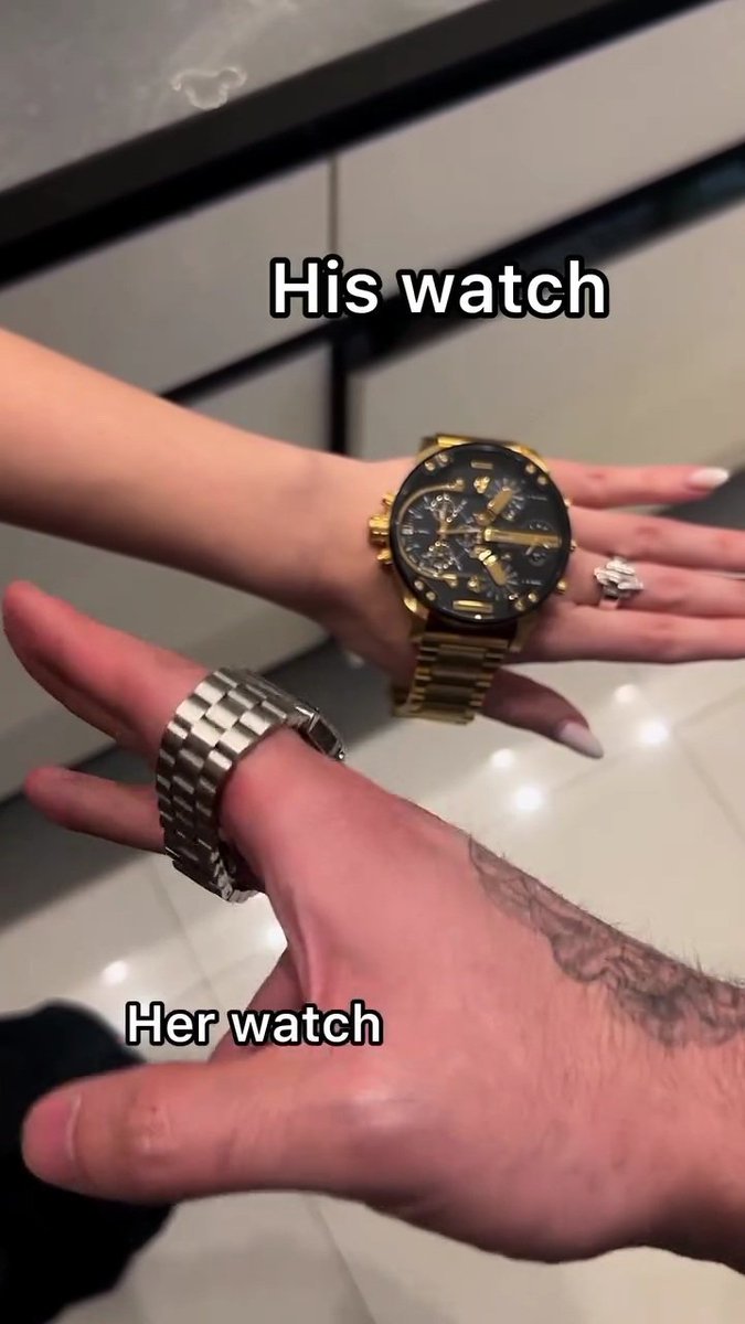 남자는 2메다 8cm고 여자가 165정도
다들 참고하시길..