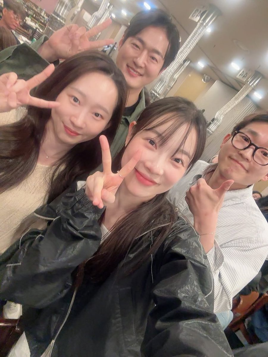 bfriendondemand's tweet photo. [📸] jinijini_lee instagram

“<Boyfriend on Demand> wrap up party🔥 . . .”

#월간남친 #이진 #지수 #서인국 #조한철 #김아영 #박지호 #곽찬우 #BoyfriendOnDemand #LeeJin #Jisoo #SeoInguk #ChoHancheul #KimAhyoung #ParkJiho #KwakChanwoo https://t.co/qZfVFPwFGv