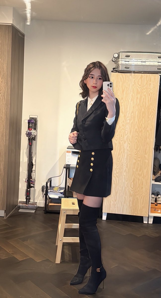 Jennie48 tweet media